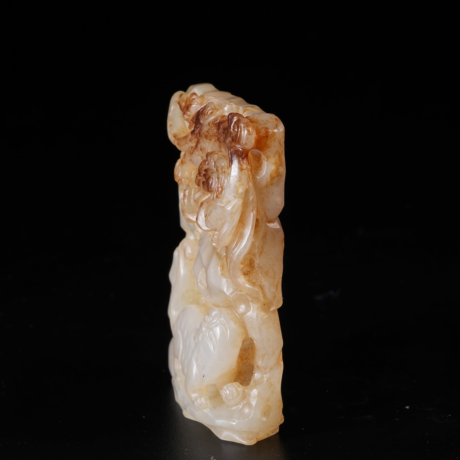 A HETIAN JADE PLAQUE WITH TIGER PATTERN - 5
