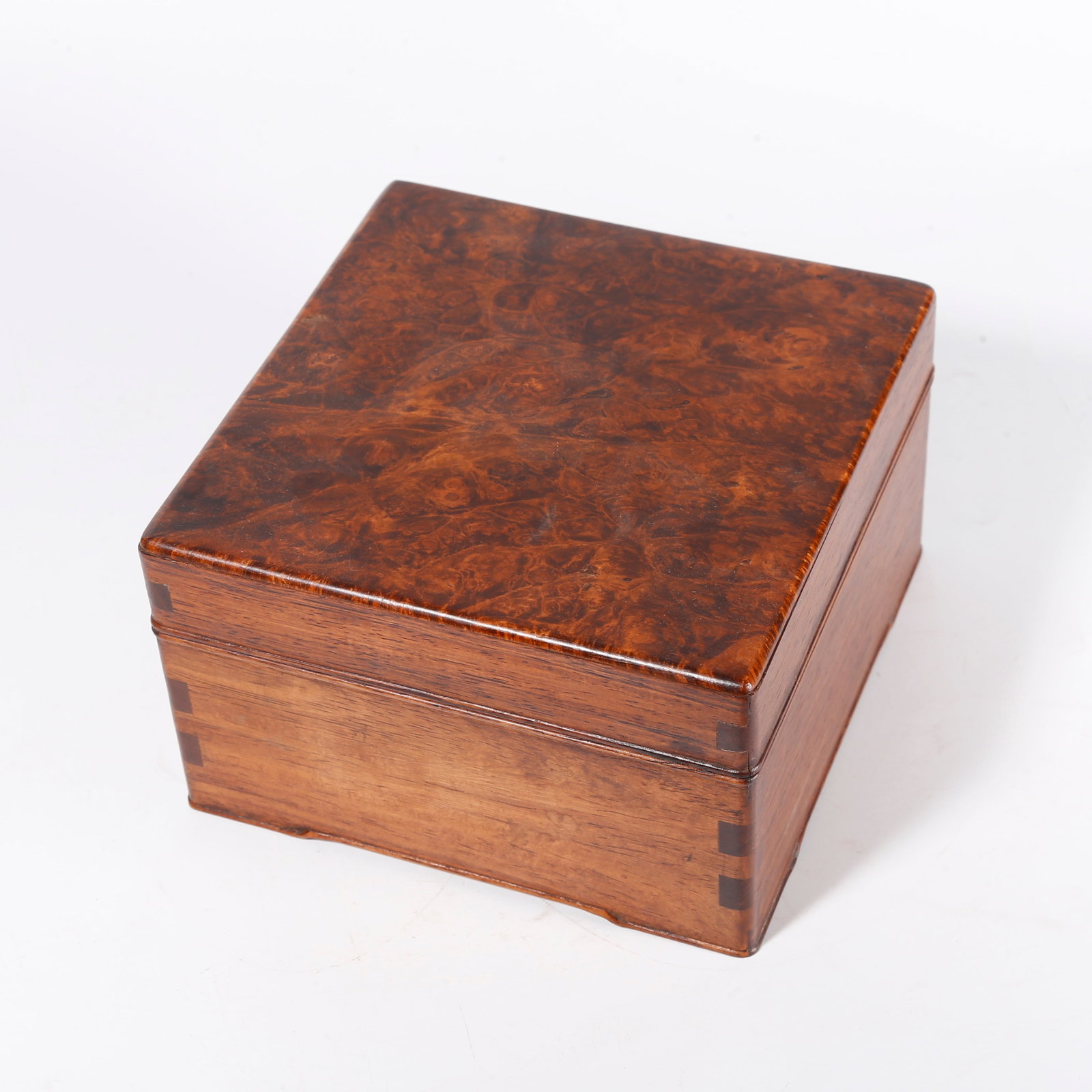 A COVERED BOX OF BURL WOOD (1 of 10)