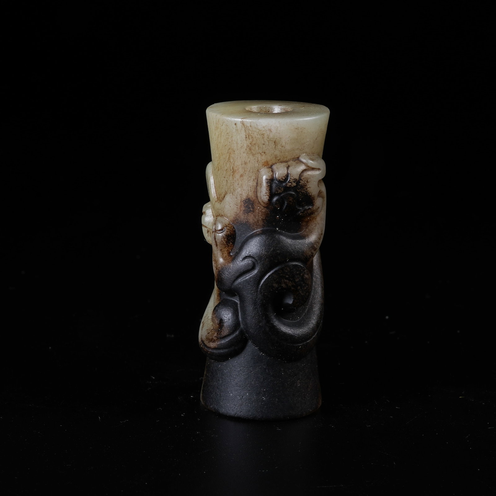 A ANCIENT JADE TUBE PENDANT WITH CHI DRAGON PATTERN: Ancient Jade Tube Pendant with Chi Dragon Pattern