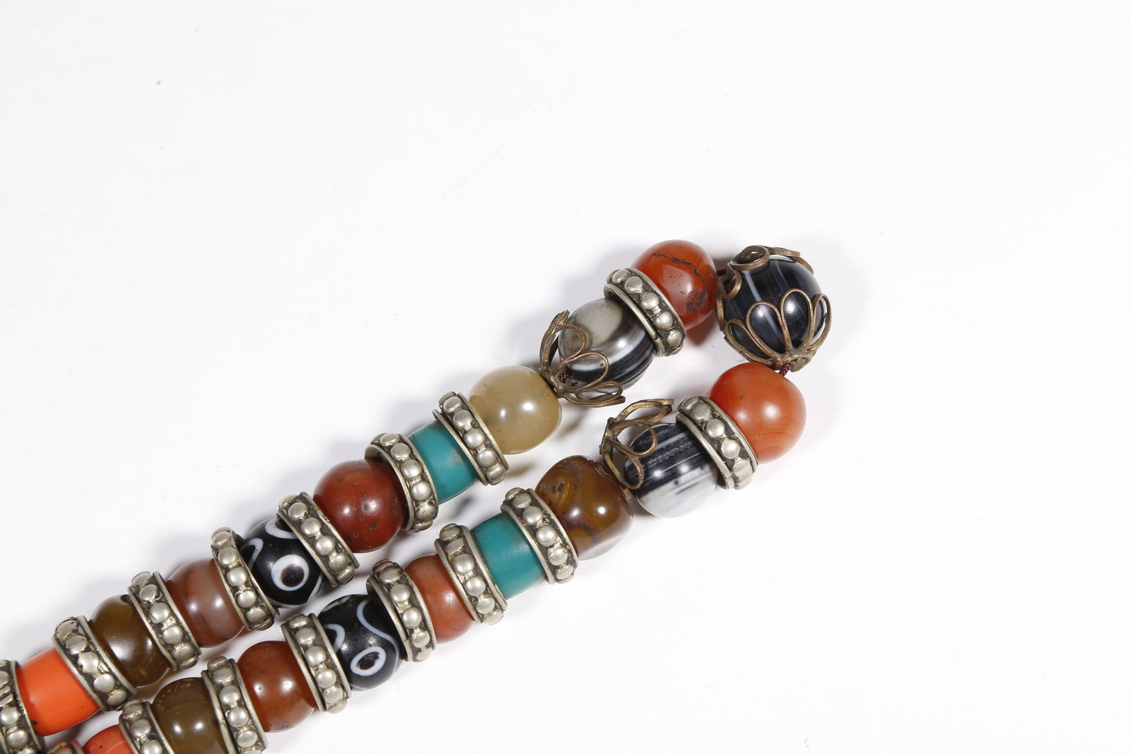 A MULTI-GEM BEAD BRACELET - 6