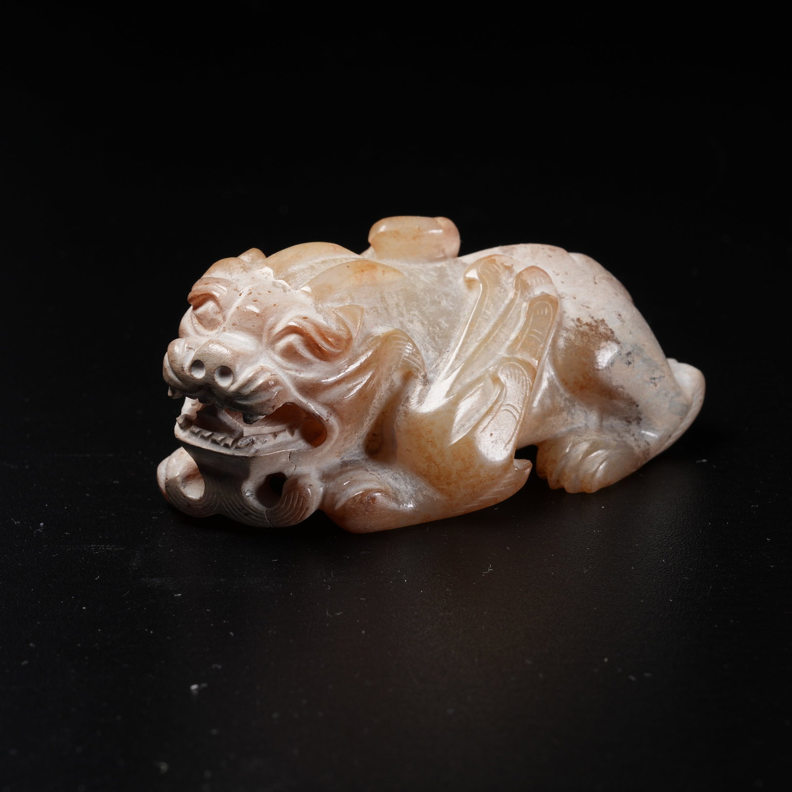 A ANCIENT HIGH-GRADE JADE AUSPICIOUS BEAST ORNAMENT (1 of 8)