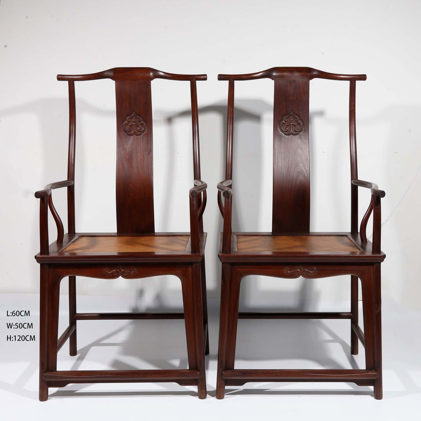 A FOUR-PROTRUDING OFFICIAL-HAT ARMCHAIR OF ZITAN WOOD (1 of 11)