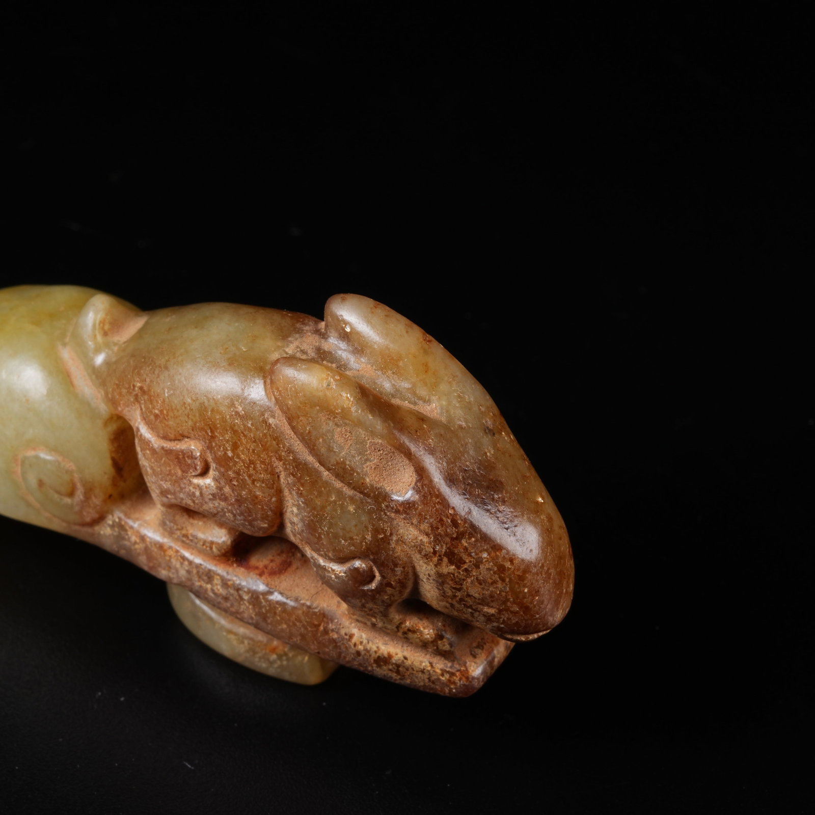 A ARCHAIC JADE BELT HOOK WITH RABBIT PATTERN - 3