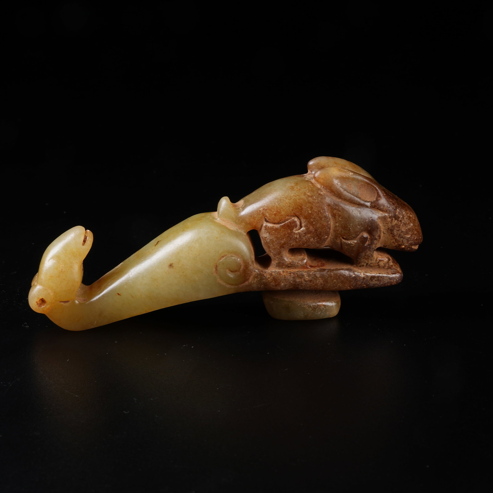 A ARCHAIC JADE BELT HOOK WITH RABBIT PATTERN - 5