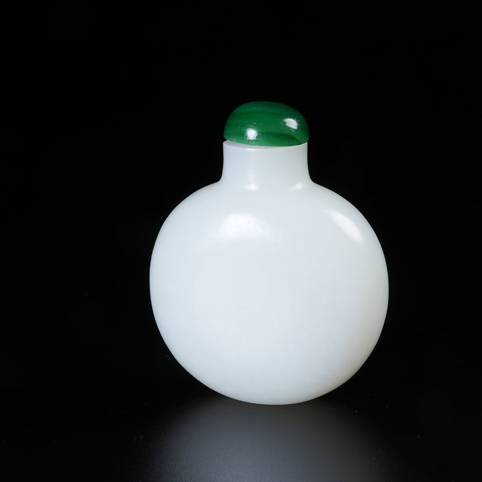 A HETIAN JADE SNUFF BOTTLE - 6