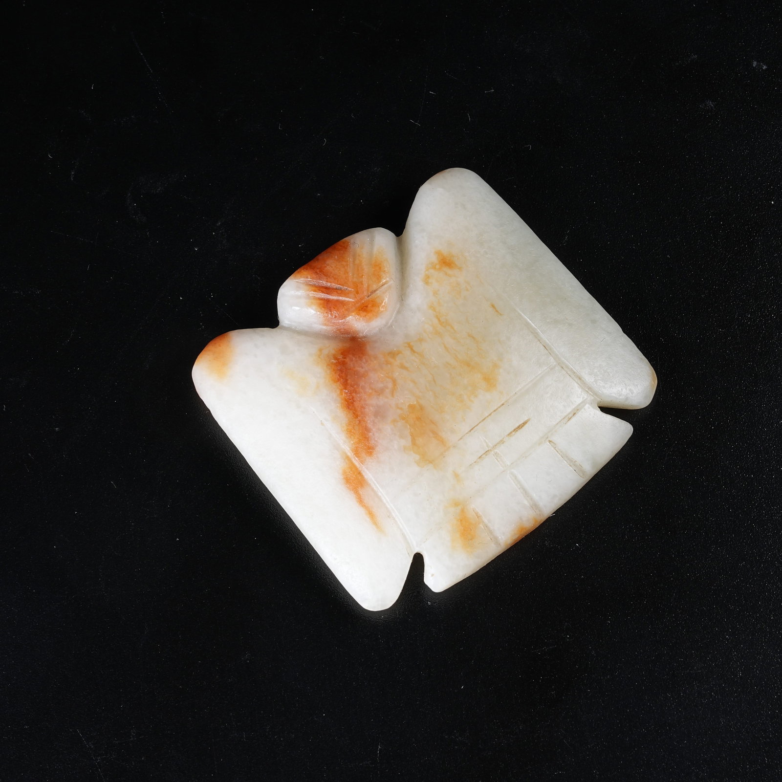 A ANCIENT JADE OWL PENDANT: Ancient Jade Owl Pendant