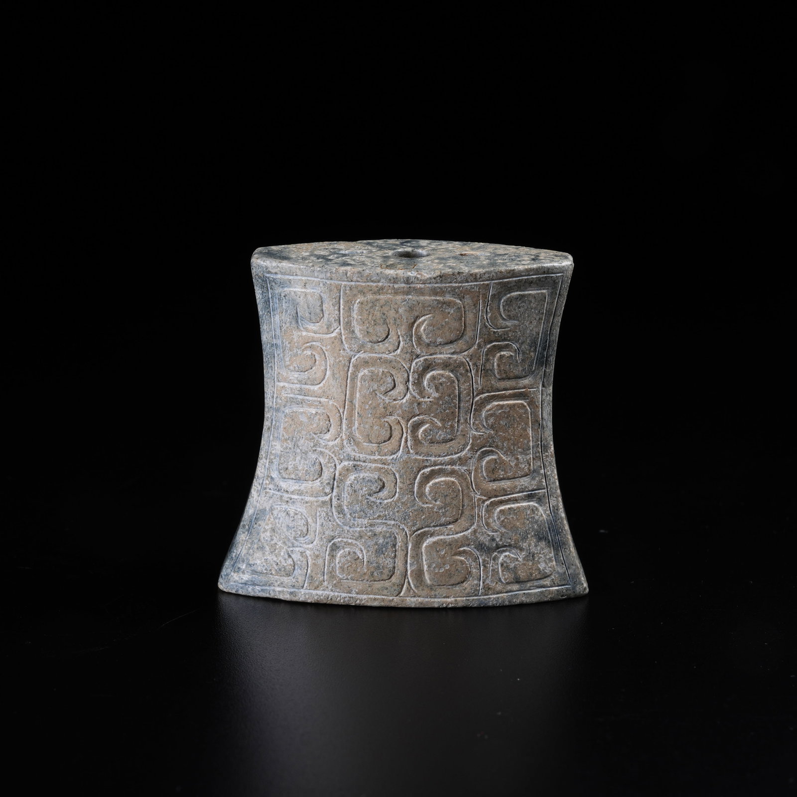 A HOOKED CLOUD PATTERN SWORD POMMEL ARCHAIC JADE: Hooked Cloud Pattern Sword Pommel Archaic Jade