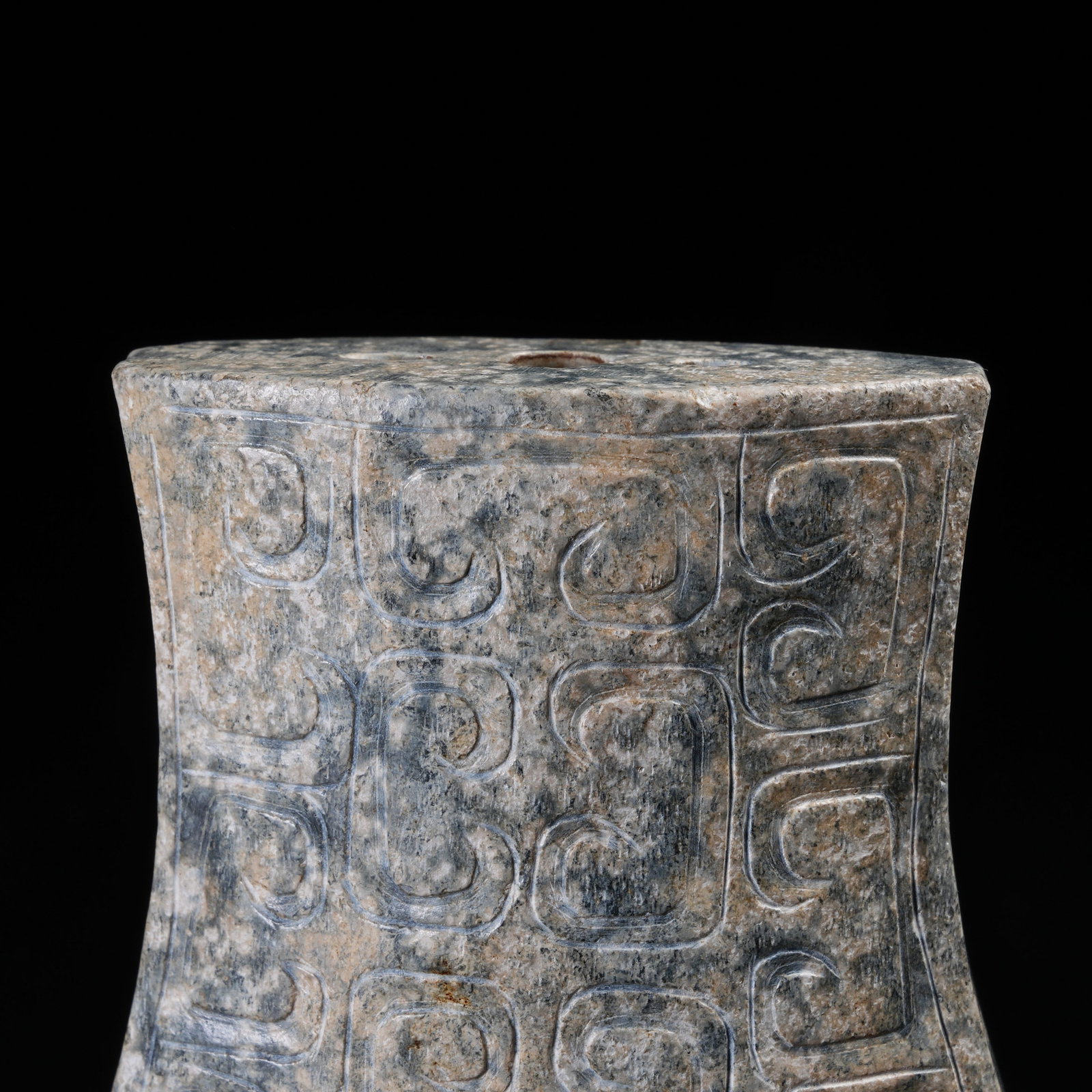 A HOOKED CLOUD PATTERN SWORD POMMEL ARCHAIC JADE - 5