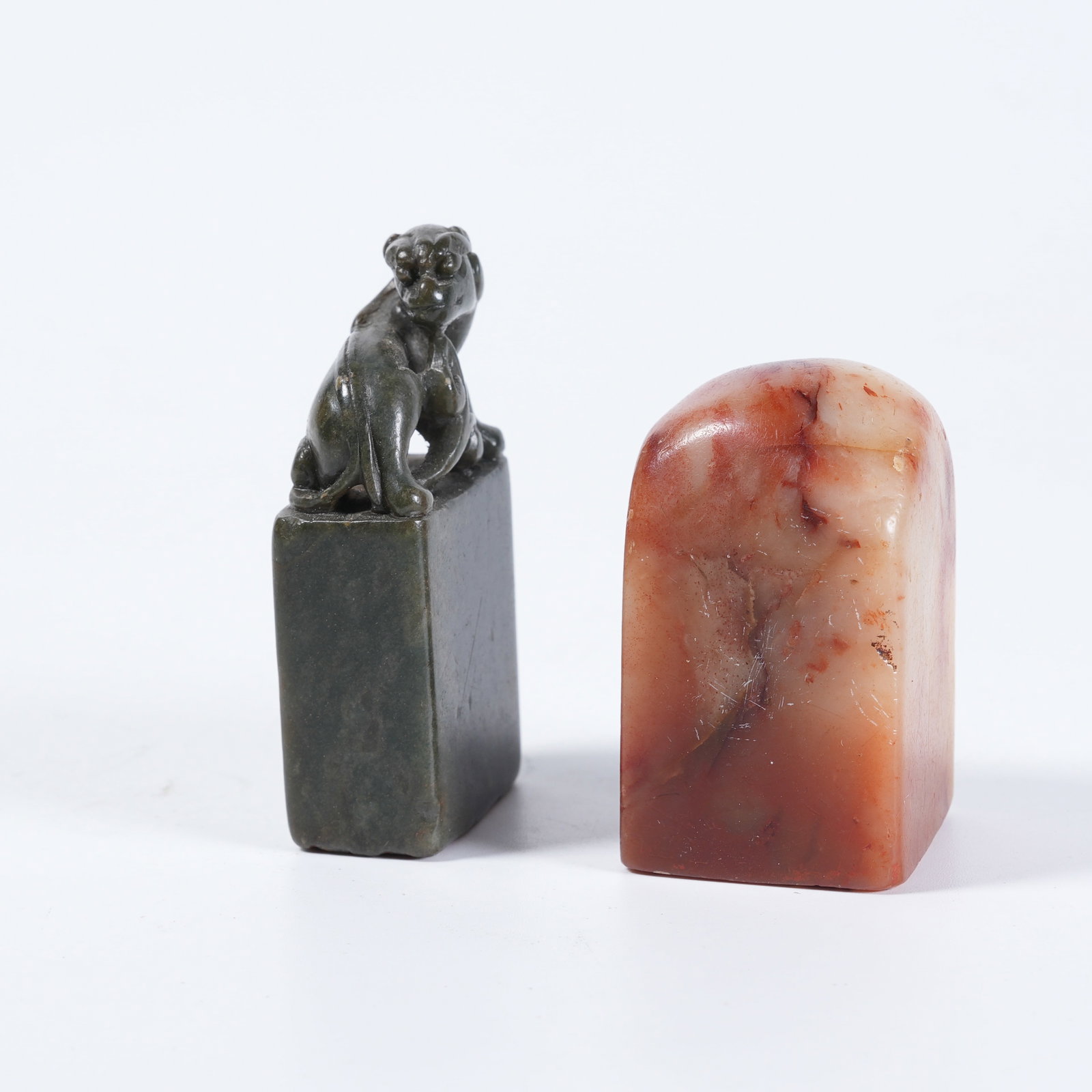 A SET OF SHOUSHAN STONE SEALS: Set of Shoushan stone seals