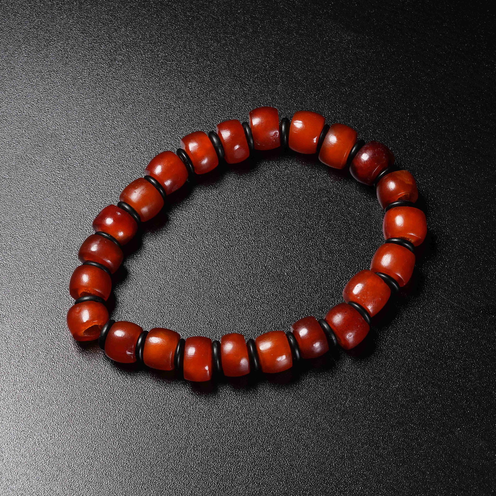 A AGATE BRACELET - 8