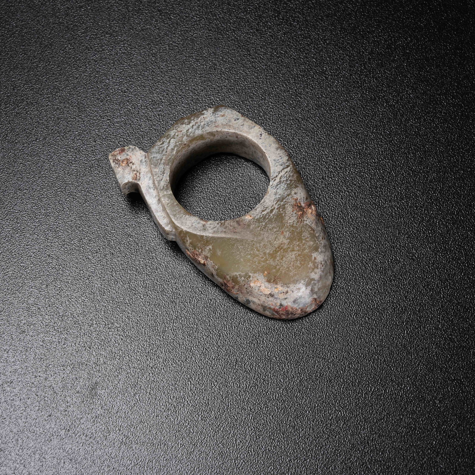 A ANCIENT HIGH-GRADE JADE SHE ARCHER'S THUMB RING (1 of 7)