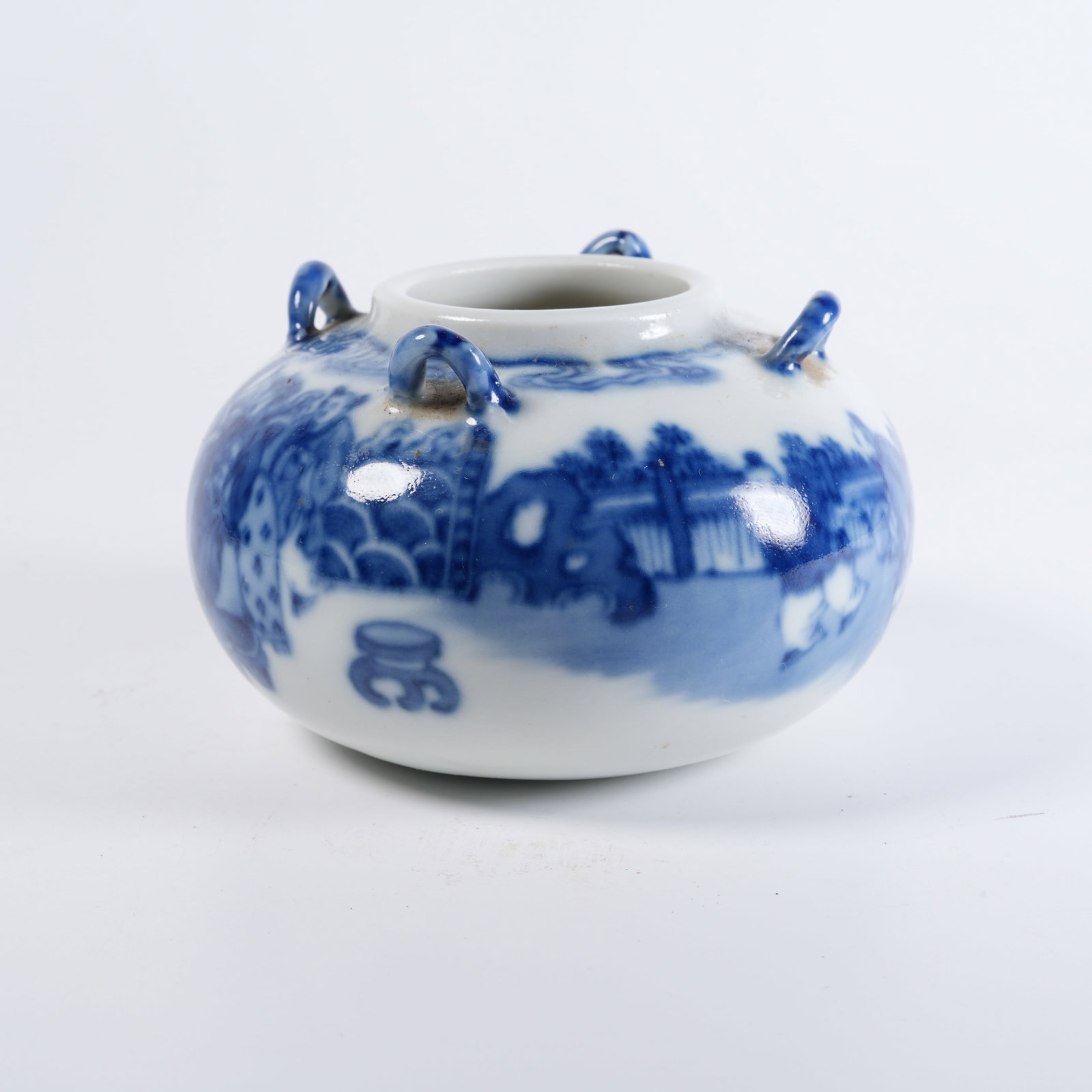 A BLUE-AND-WHITE FIGURED FOUR-LOOP WATER POT: Blue-and-white figured four-loop water pot