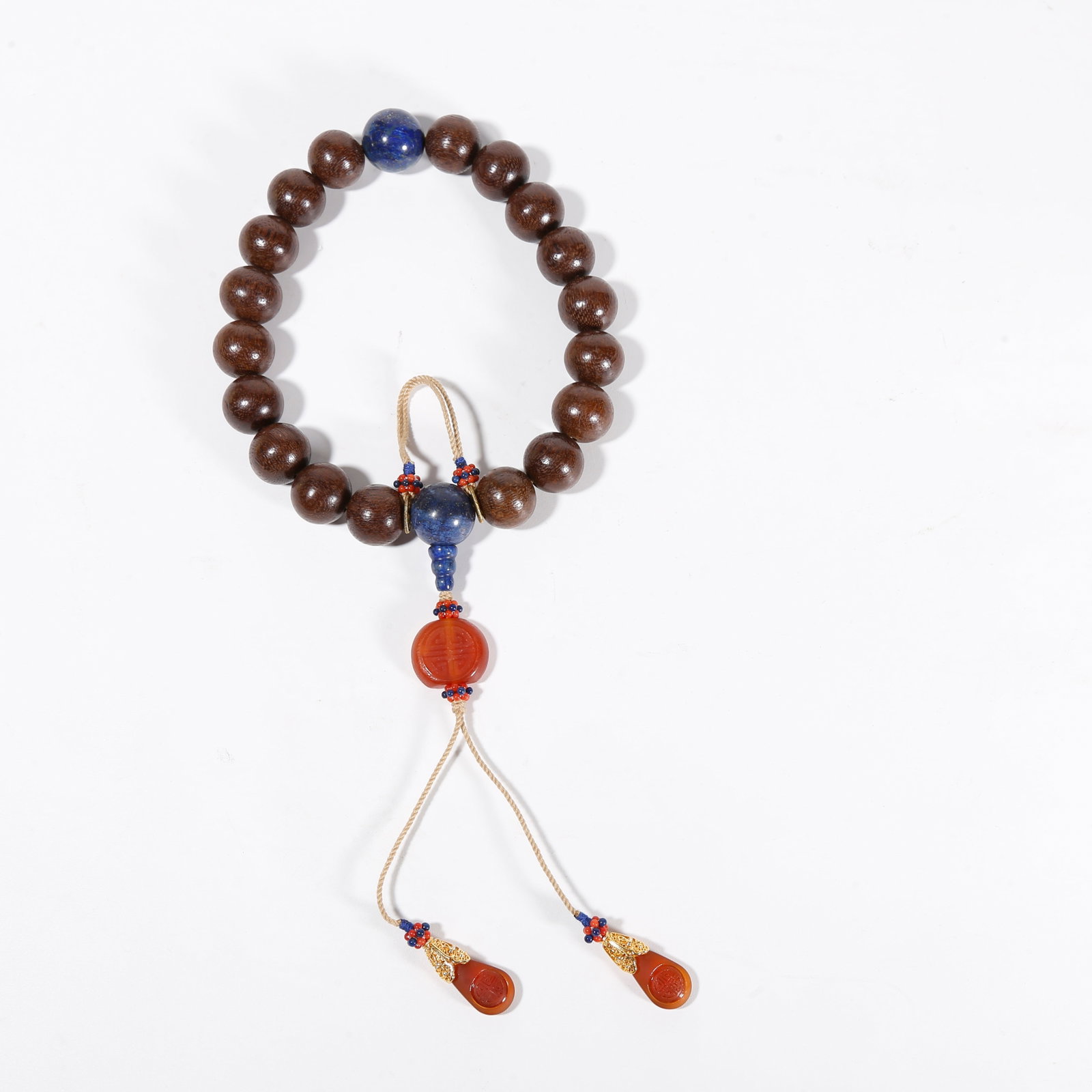 A AGARWOOD PRAYER BEAD HANDHELD: Agarwood Prayer Bead Handheld