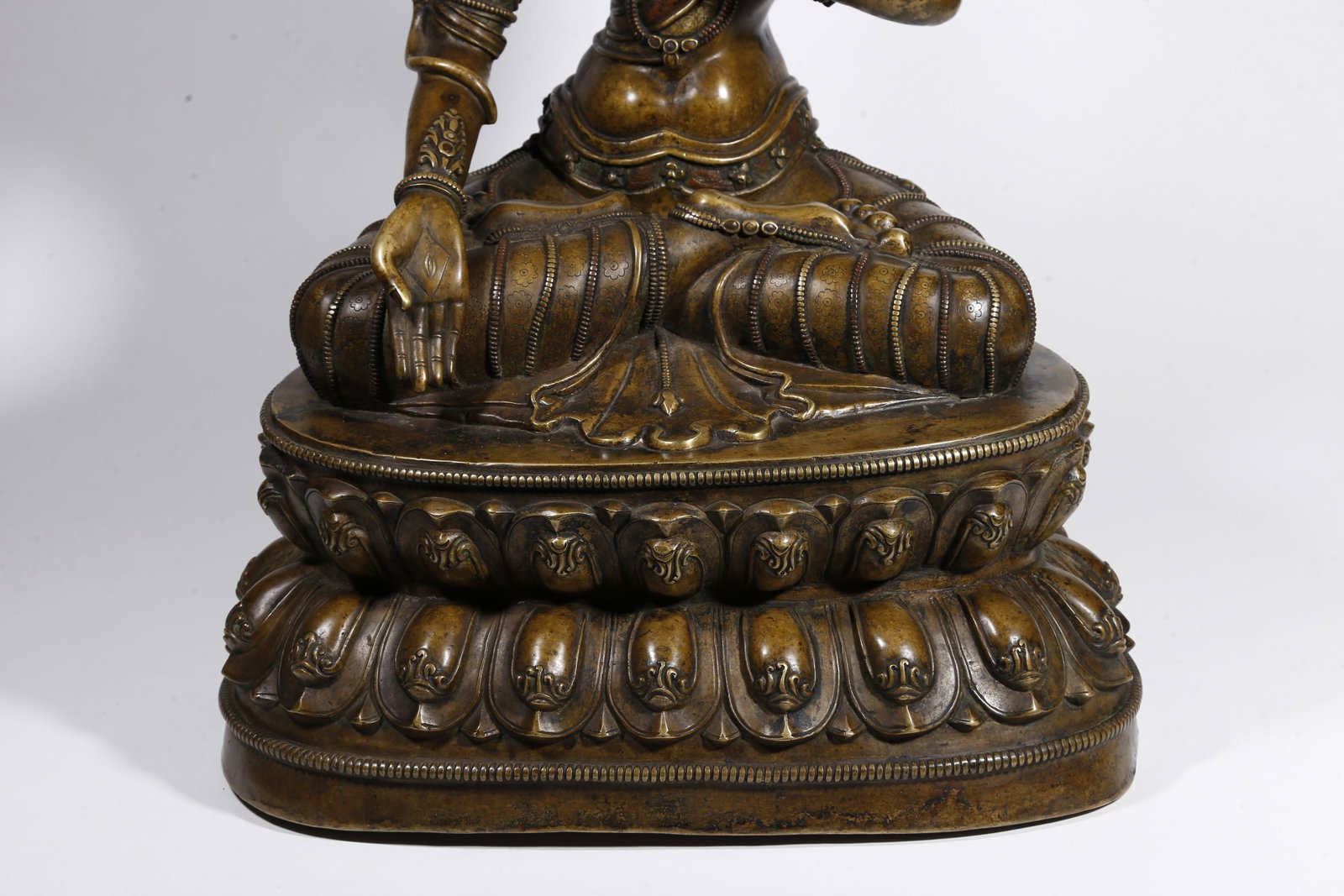 A BRONZE TARA STATUE - 3