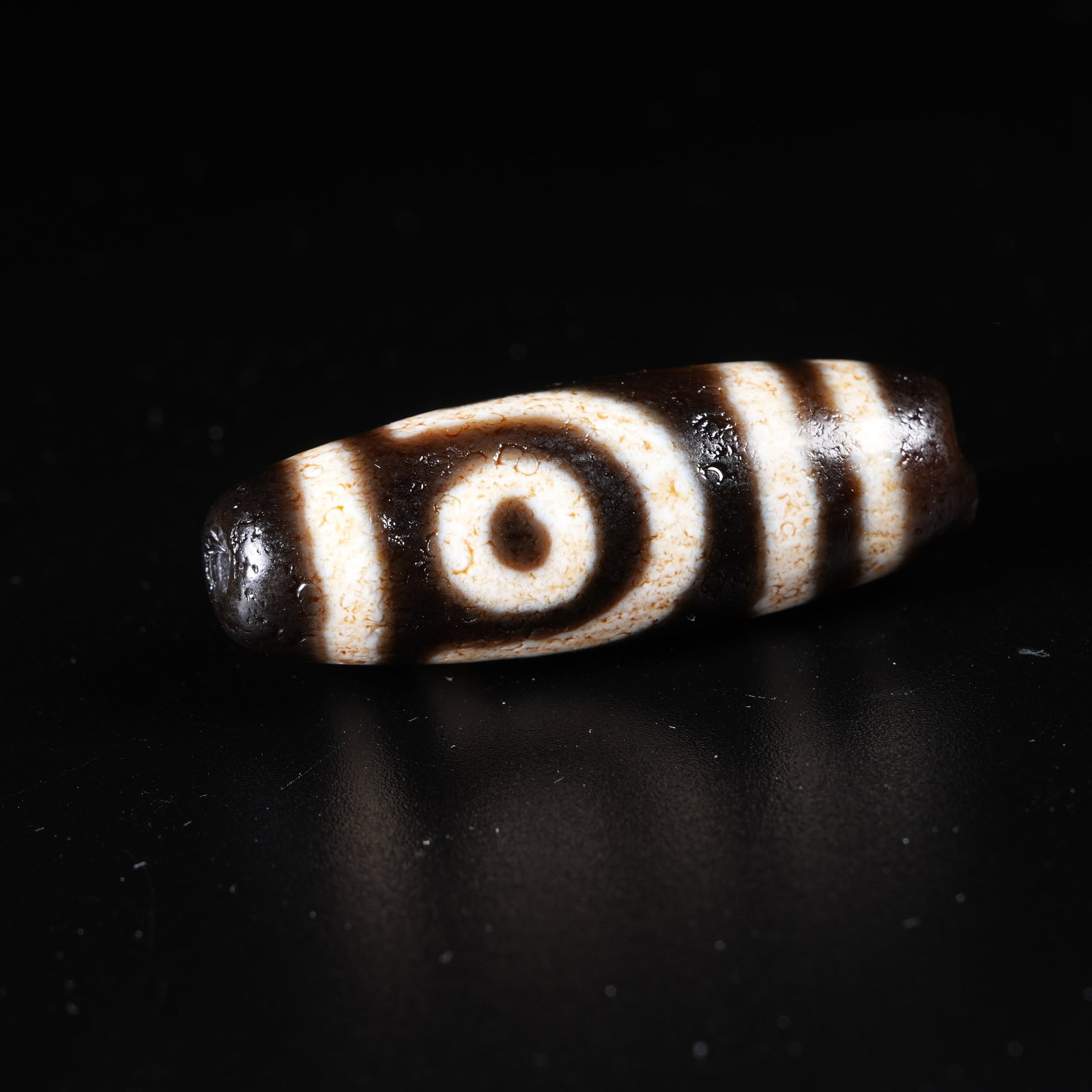 A AGATE DZI BEAD (1 of 7)