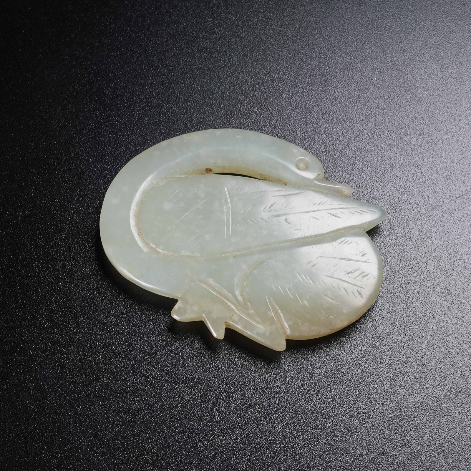 A HETIAN JADE SWAN PENDANT: Hetian Jade Swan Pendant