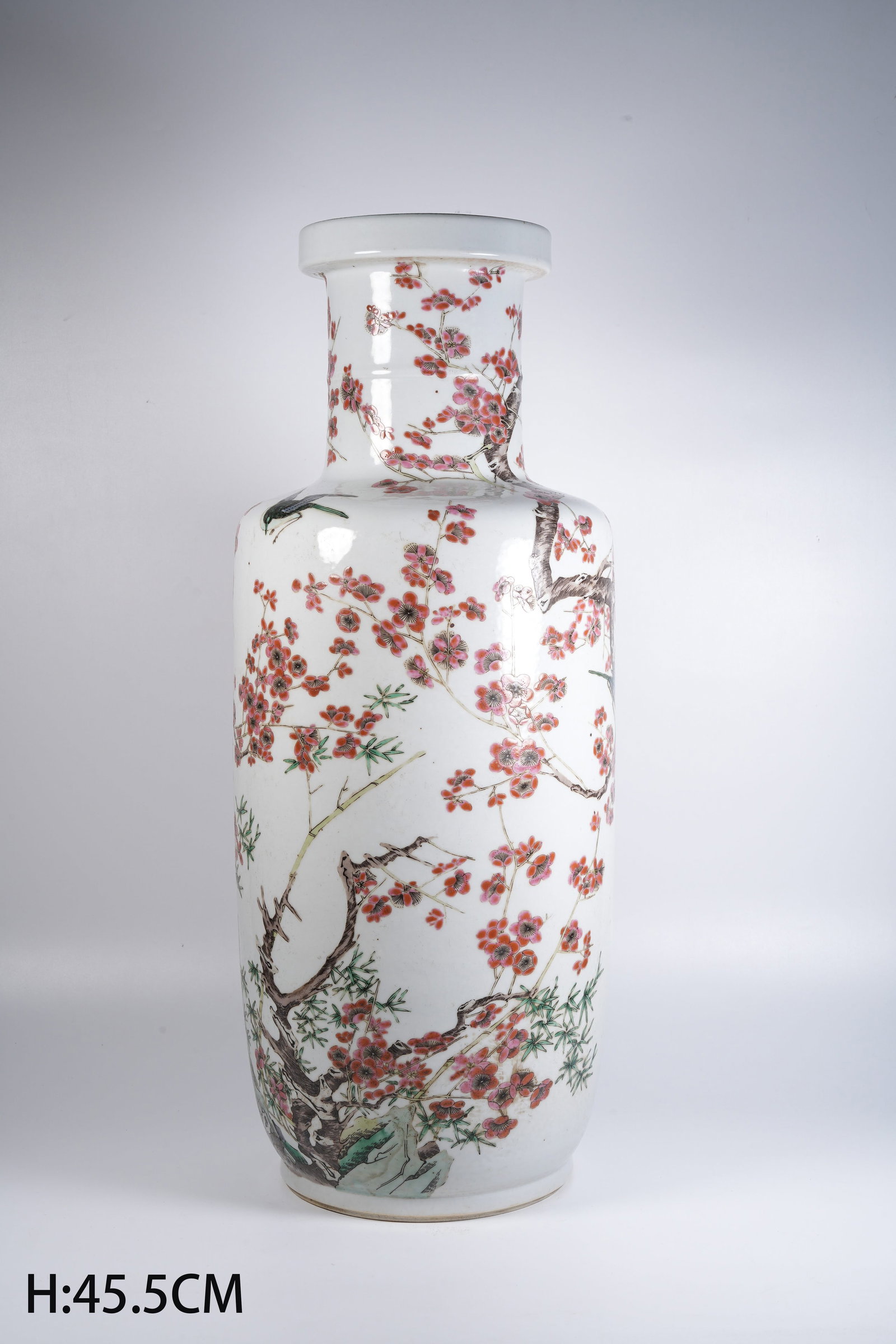 A FAMILLE-ROSE FLOWER-AND-BIRD CLUB-SHAPED VASE (1 of 9)