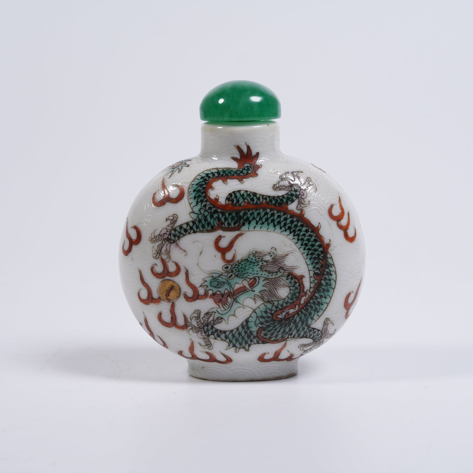 A WUCAI DRAGON-PATTERN SNUFF BOTTLE - 4