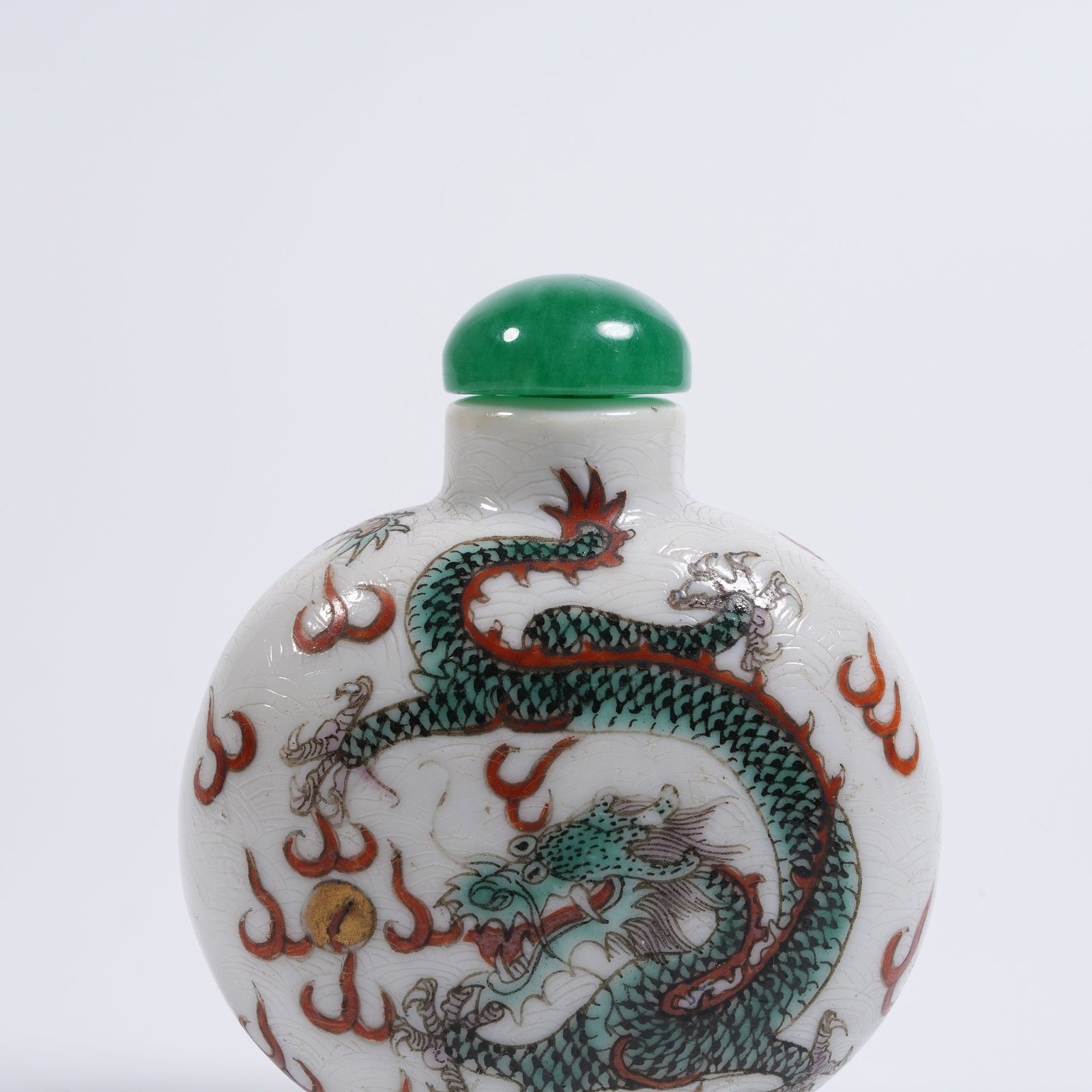 A WUCAI DRAGON-PATTERN SNUFF BOTTLE - 5