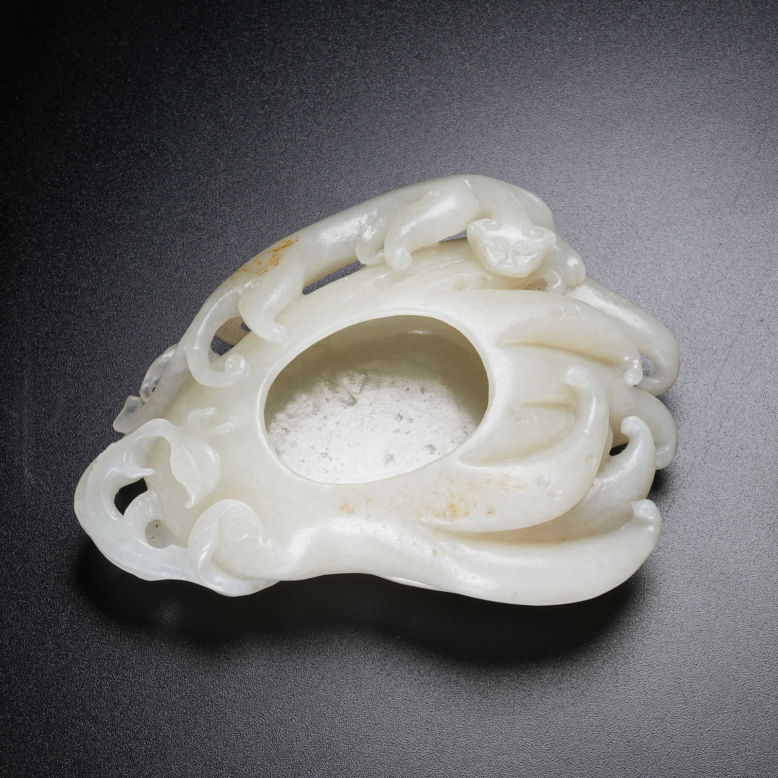 A HETIAN JADE BERGAMOT WASHER CARVED WITH CHI DRAGON PATTERN: Hetian Jade Bergamot Washer Carved with Chi Dragon Pattern