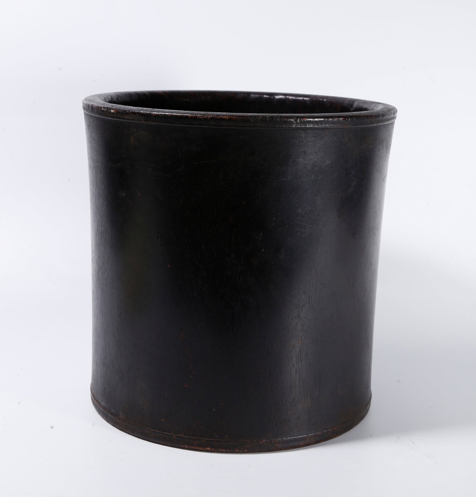 A RED SANDALWOOD BRUSH POT (1 of 9)
