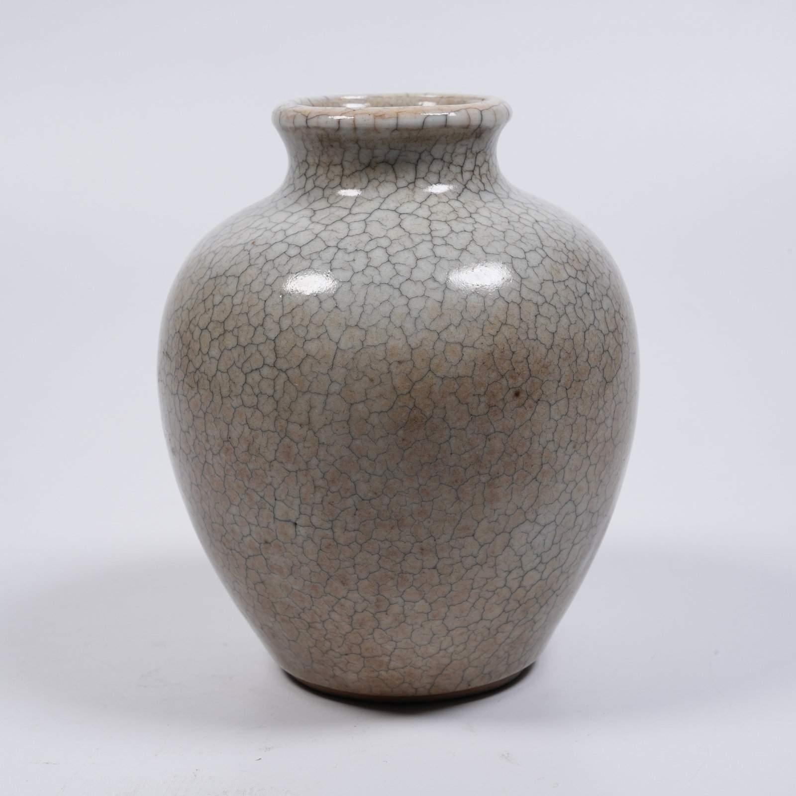 A GE-GLAZE JAR (1 of 9)