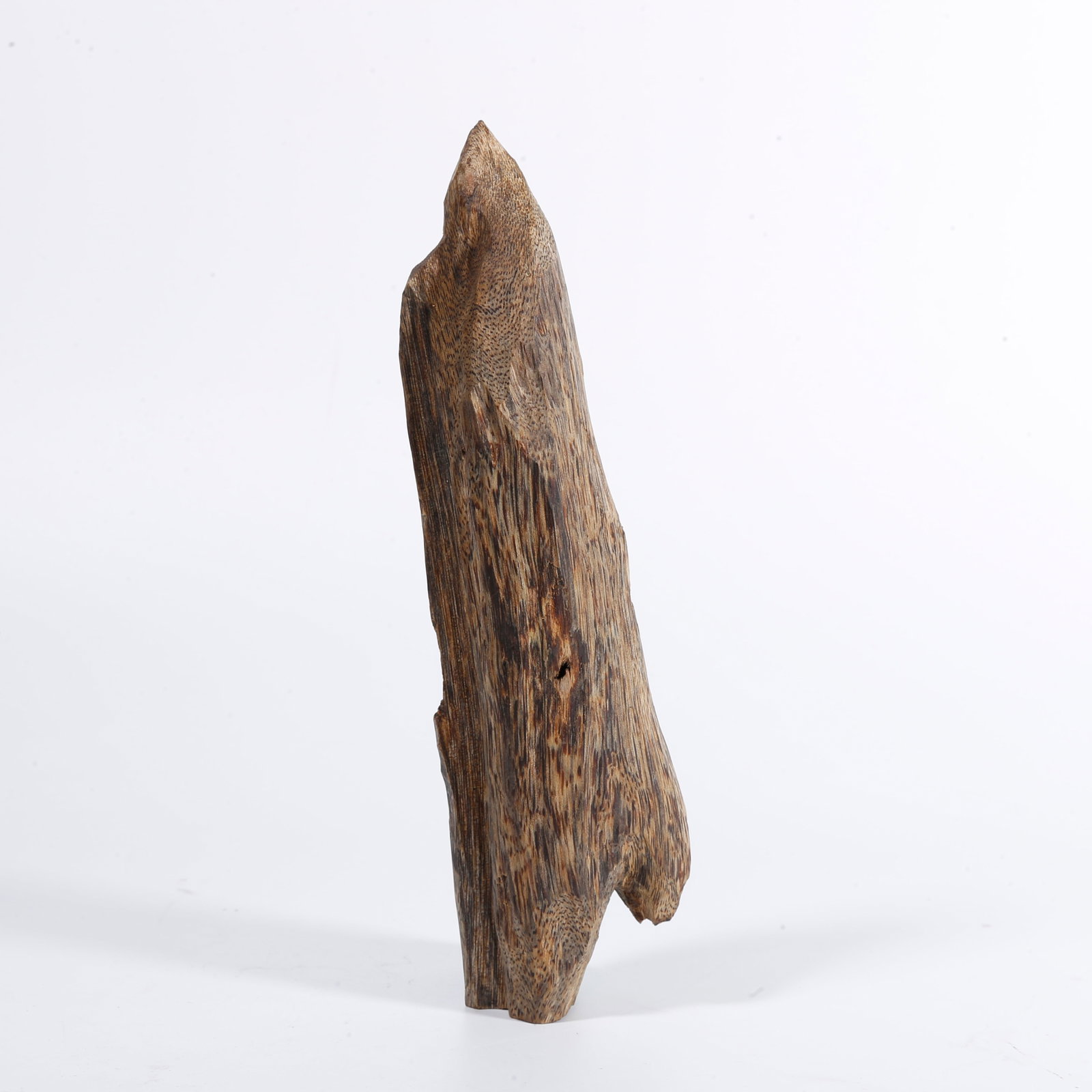 A QI-NAN AGARWOOD ORNAMENT (1 of 8)