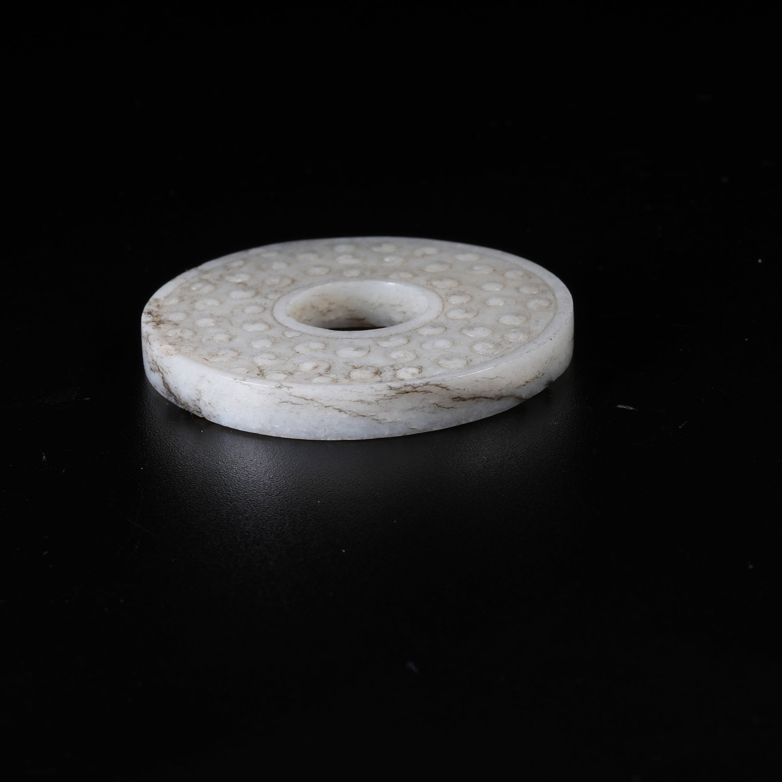 A HETIAN JADE BI DISC WITH SCROLLED CLOUD PATTERN - 9