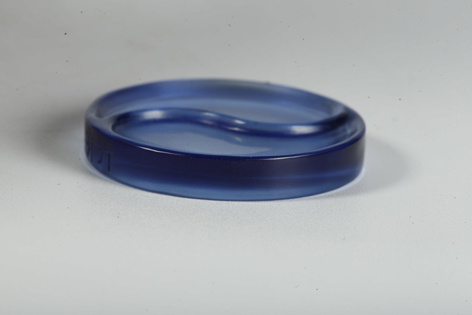 A GLASS BRUSH REST - 3