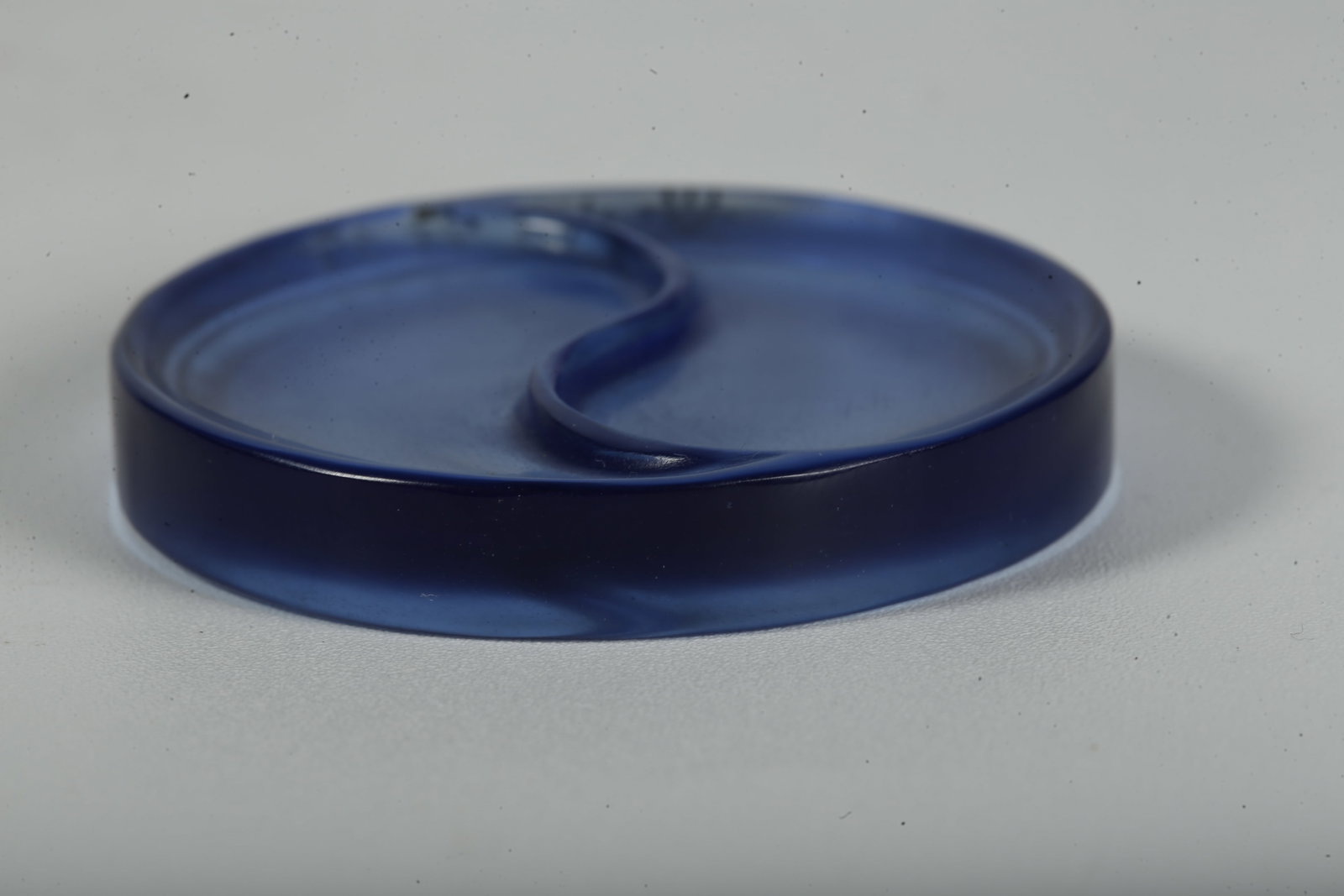 A GLASS BRUSH REST - 4