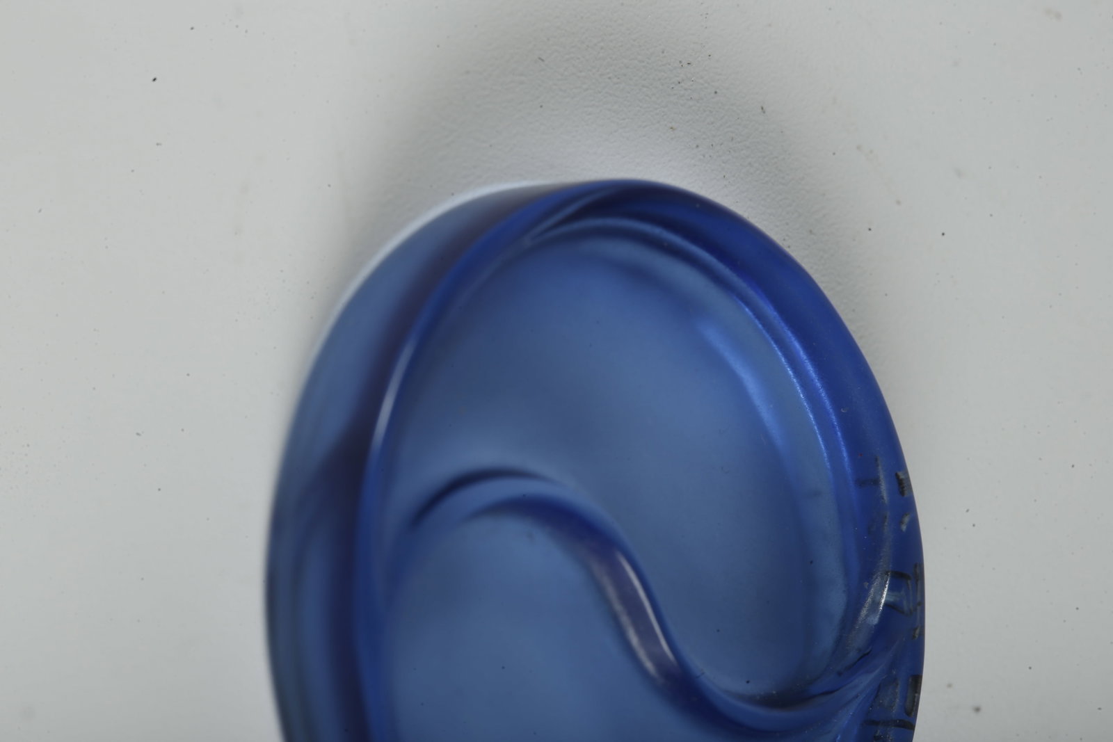 A GLASS BRUSH REST - 6