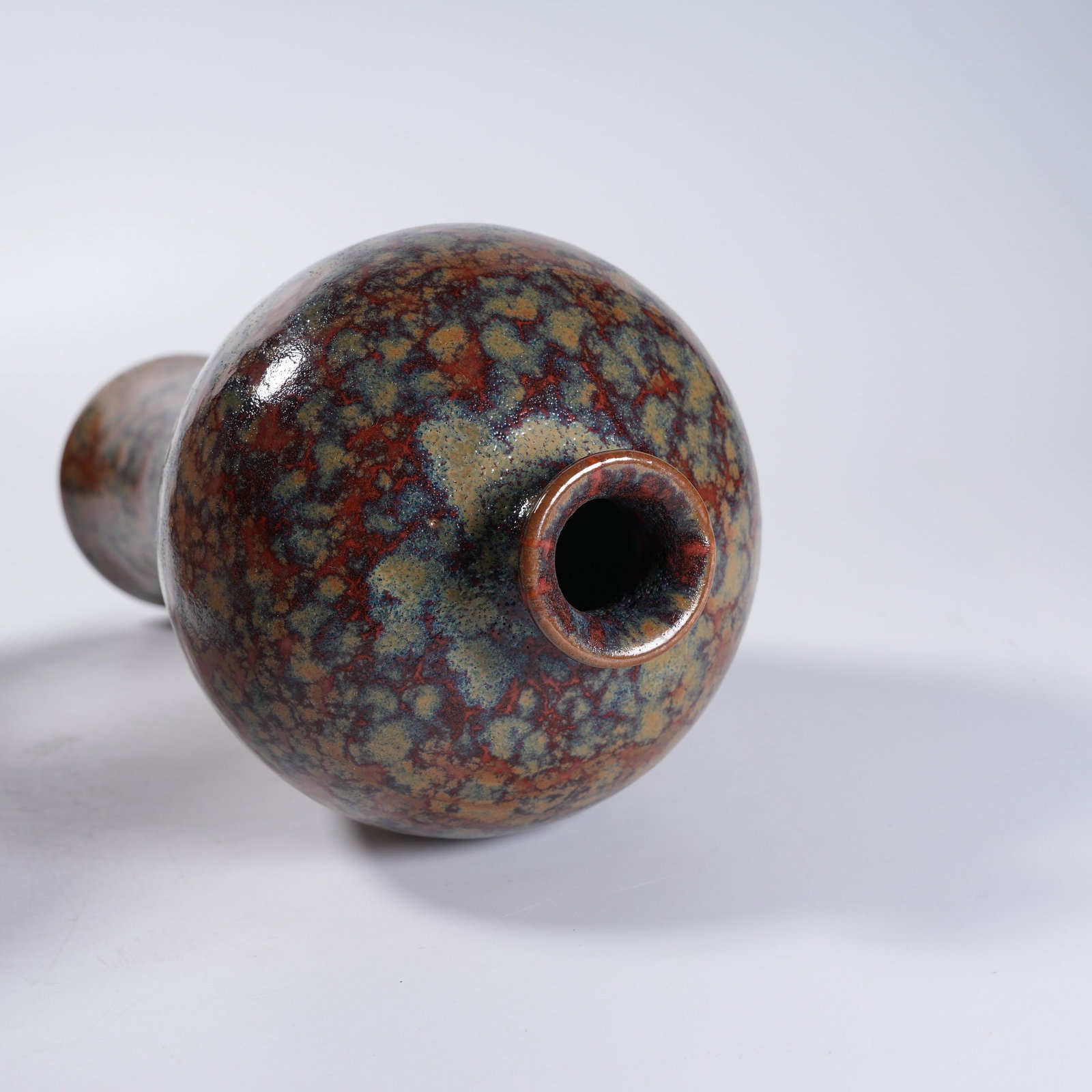 A TORTOISE SHELL GLAZE PLUM VASE - 8