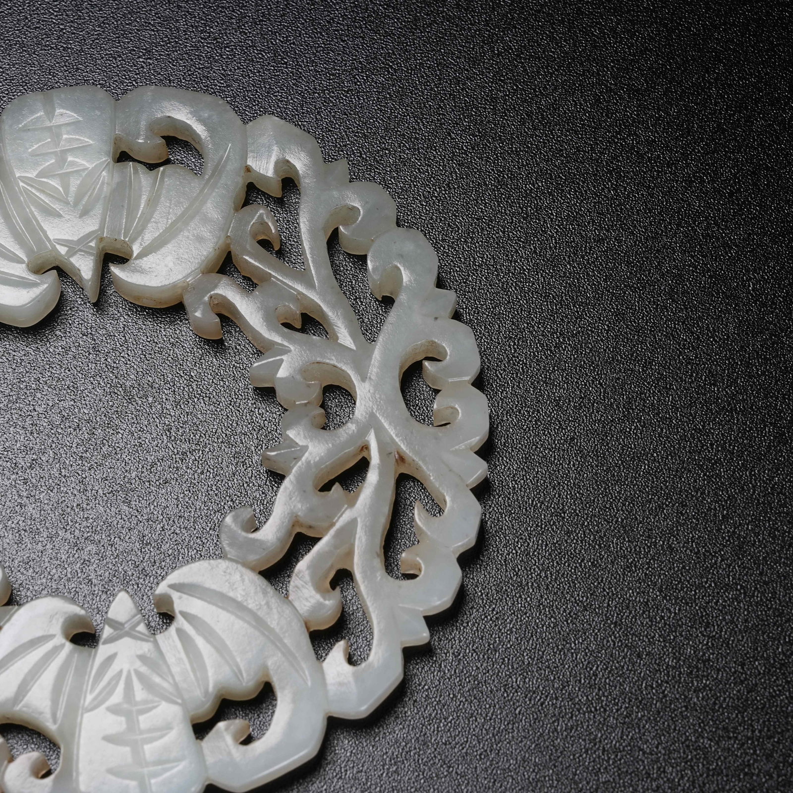A HETIAN JADE FORTUNE PATTERN PENDANT - 3