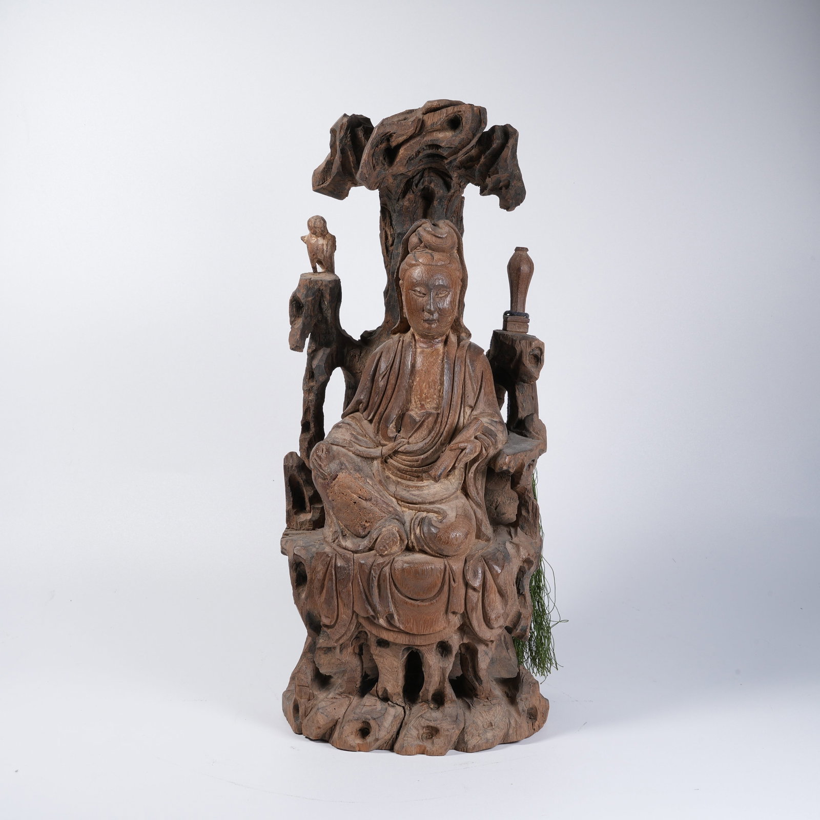 A WOODEN GUANYIN: Wooden Guanyin