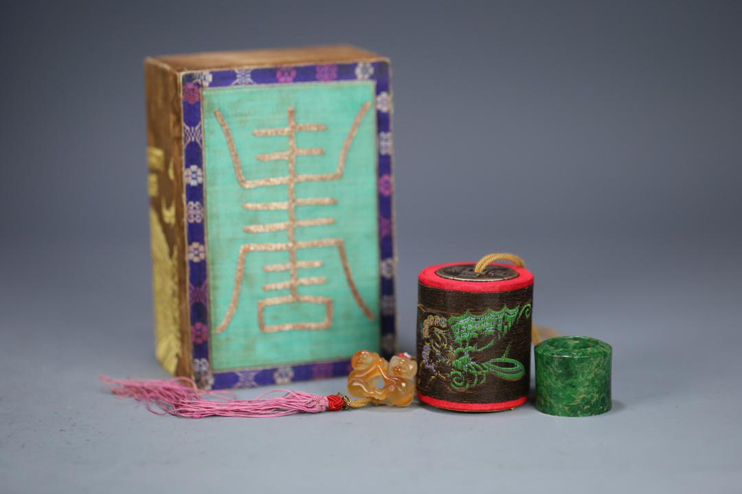 Emerald Ring (1 of 5)