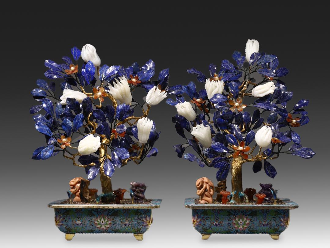 A pair of enamel inlaid bergamot bonsai in Qing Dynasty (1 of 8)