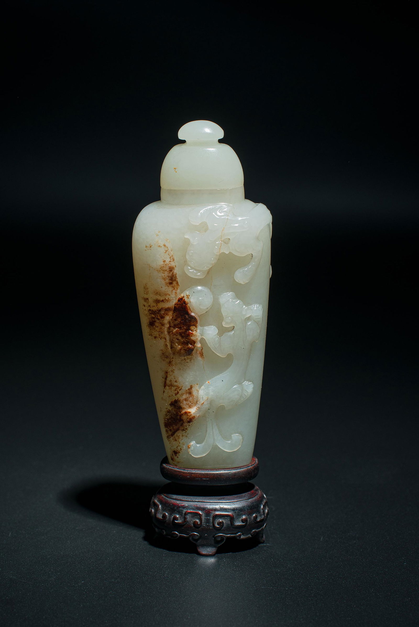 Hetian dragon bottle (1 of 9)