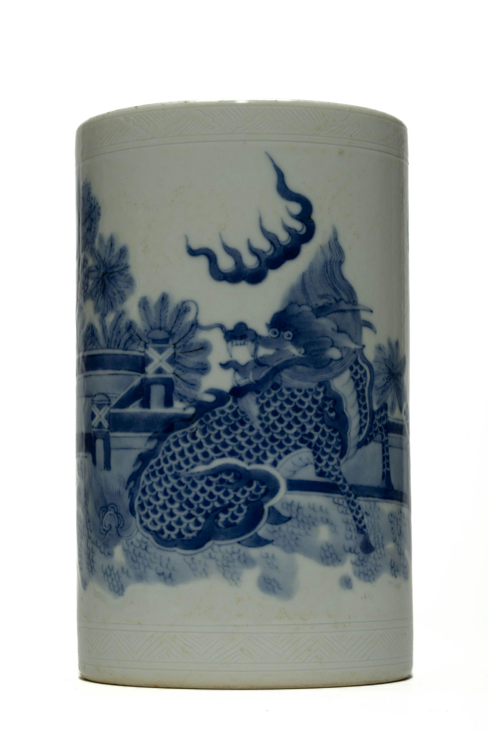 a Chinese blue and white unicorn and banana pattern pen holder (1 of 8)