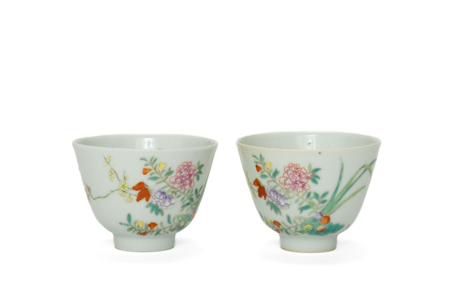 A pair of pastel "flower pattern" cups (1 of 4)