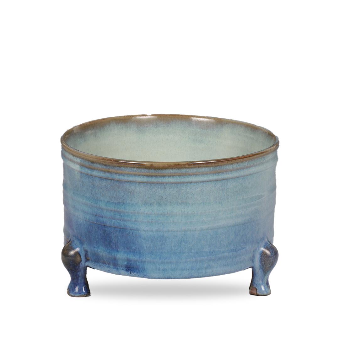 Jun kiln grape purple glaze three-legged stove (1 of 9)