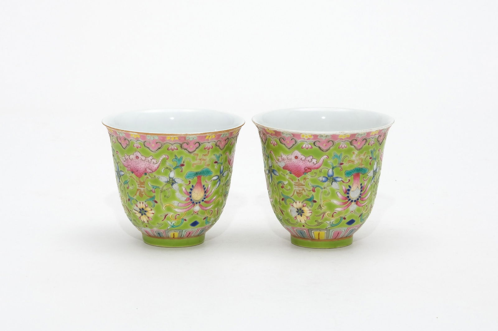 A pair of pastel cups (1 of 8)