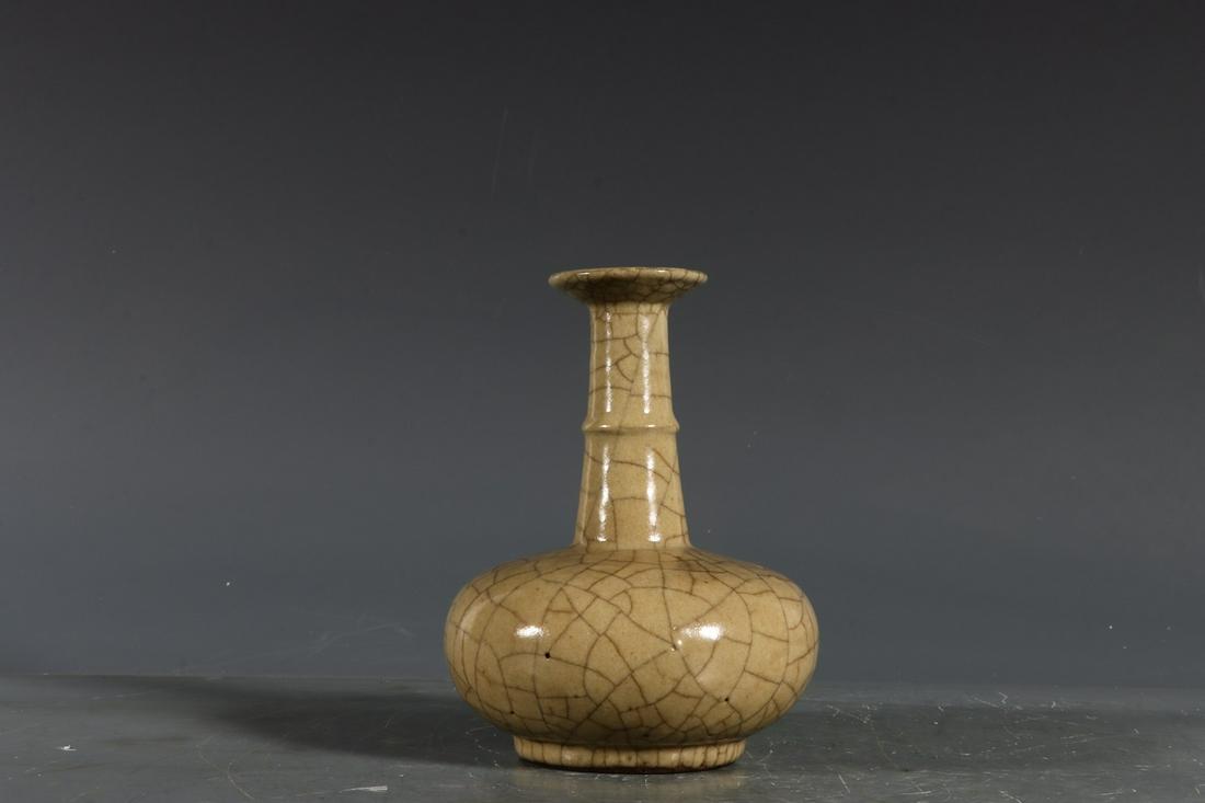 GE KILN BEIGE GLAZED PAN MOUTH SMALL BOTTLE (1 of 8)