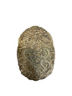 SILVER PLATED GOLD DRAGON PATTERN TOKEN: SILVER PLATED GOLD DRAGON PATTERN TOKEN