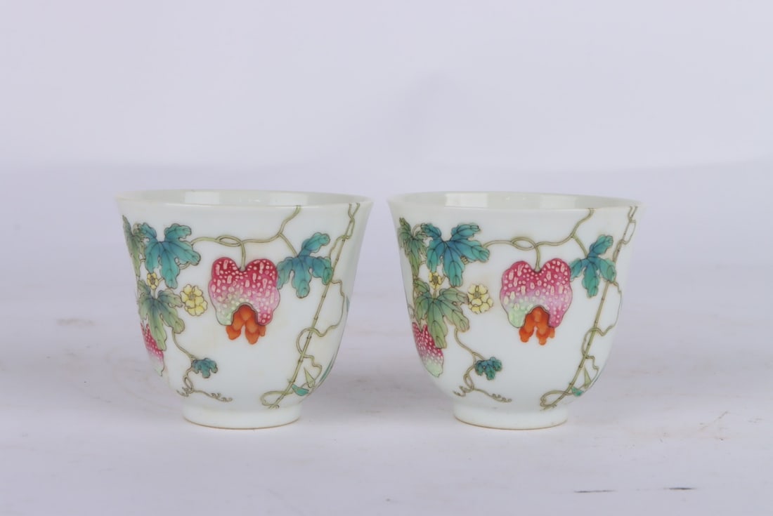 QING DAOGUANG PORCELAIN FLOWER CUP: W.6CM H.5.4CM