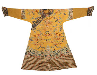 QING DYNASTY MING HUANG DI YUN JIN LONG PATTERN DRAGON ROBE: L.200CM H.135CM