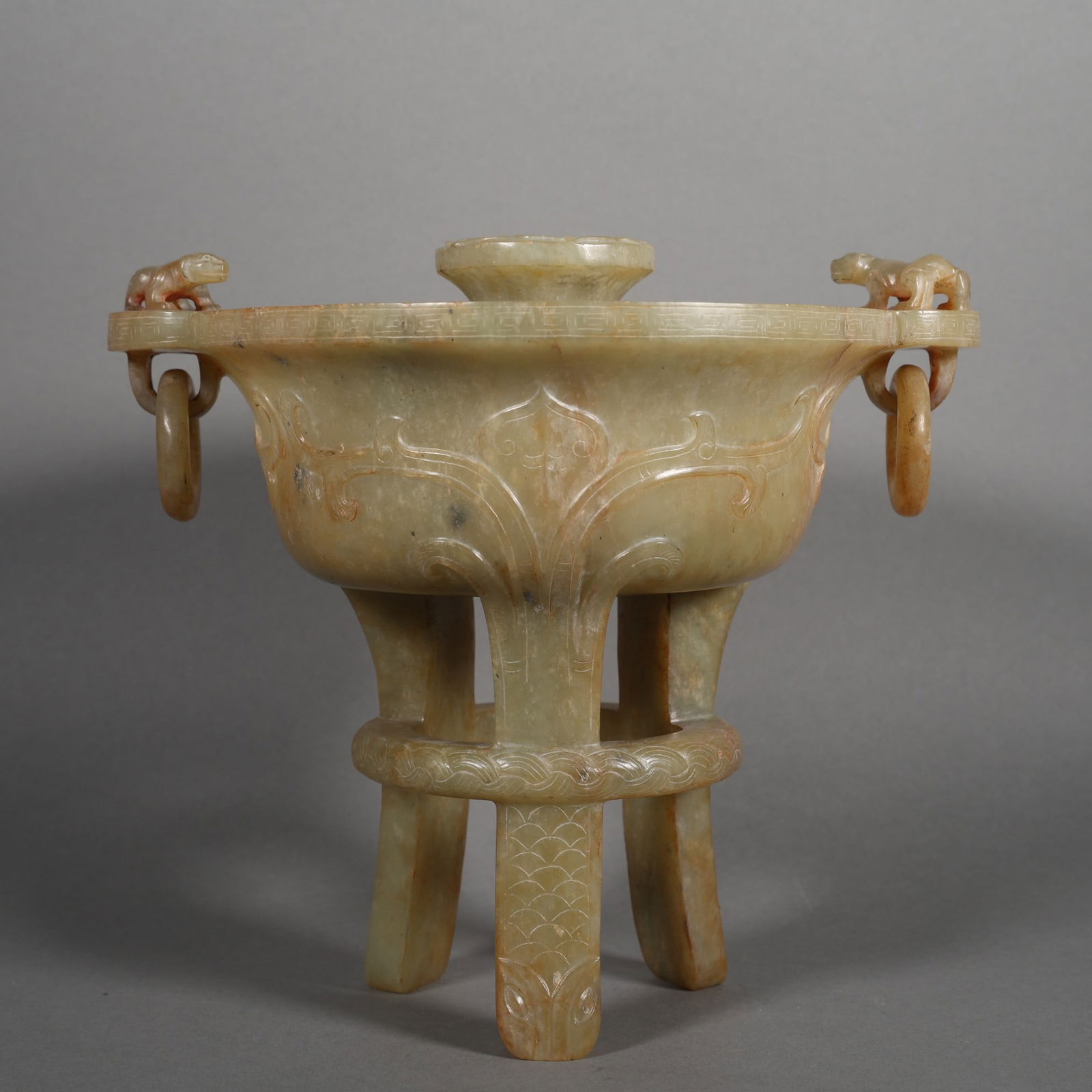 HETIAN JADE THREE-LEGGED INCENSE BURNER WITH ANIMAL MASK AND MOVABLE RINGS: 18 cm long, 14.5 cm wide, 15.8 cm high, weighing 873 g