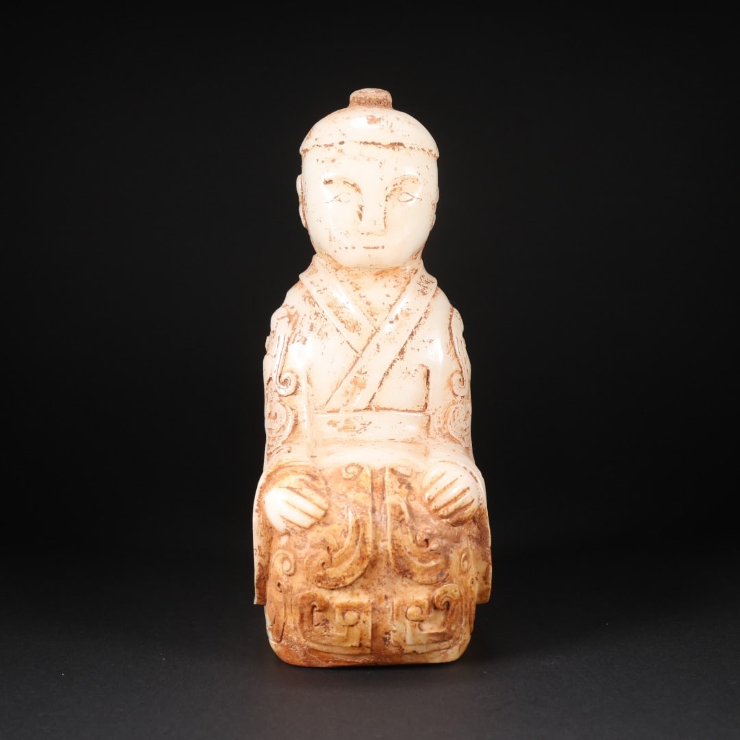 HETIAN WHITE JADE KNEELING FIGURE: Length 8 cm, width 7 cm, height 17.5 cm