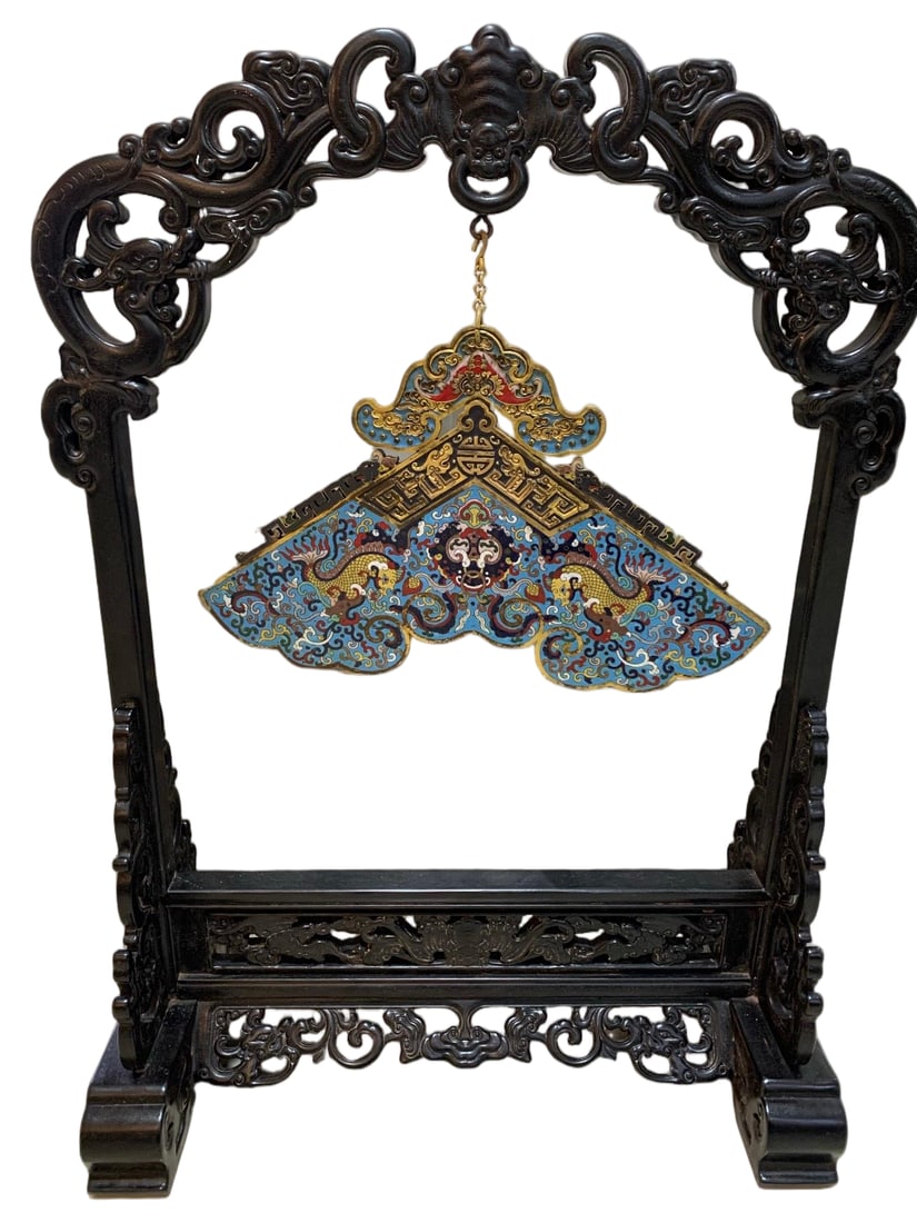 CLOISONNÉ ENAMEL CHIME WITH A ROSEWOOD FRAME: Chisel 36*22.5 cm, Overall: 49*22*68.5 cm
