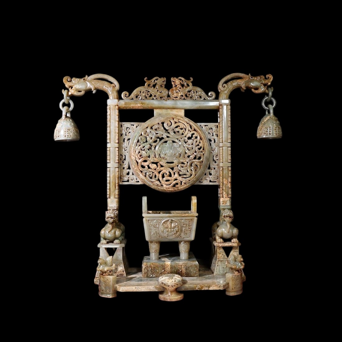 ANCIENT JADE ORNAMENT: H. 52.0x54cm