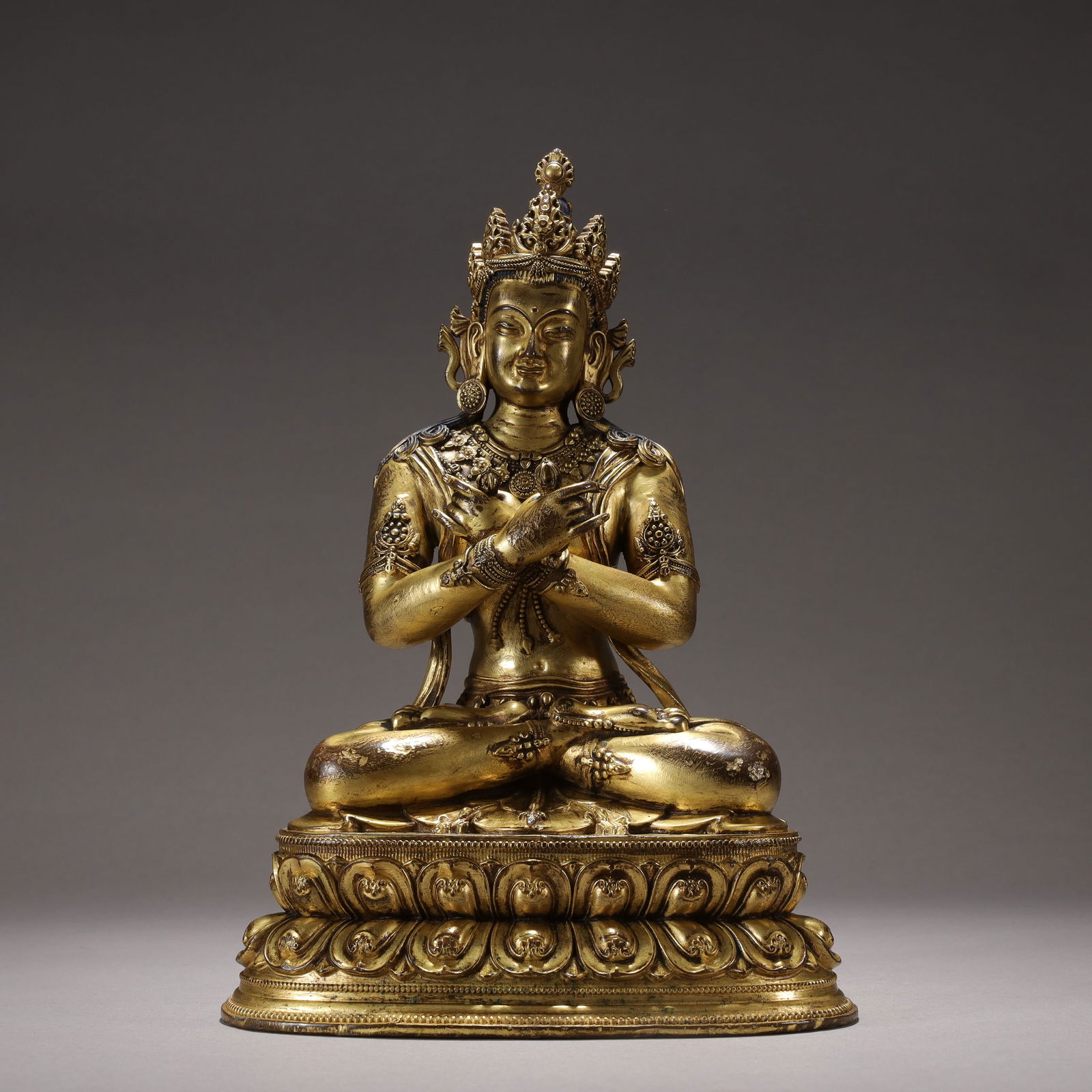MING DYNASTY YONGLE GILT BRONZE STATUE: Height 25cm Width 17.5cm